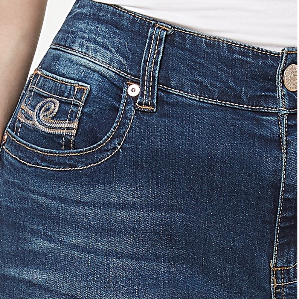 Seven7 Ripped Jeans, Plus Size 14W - Picture 3 of 5